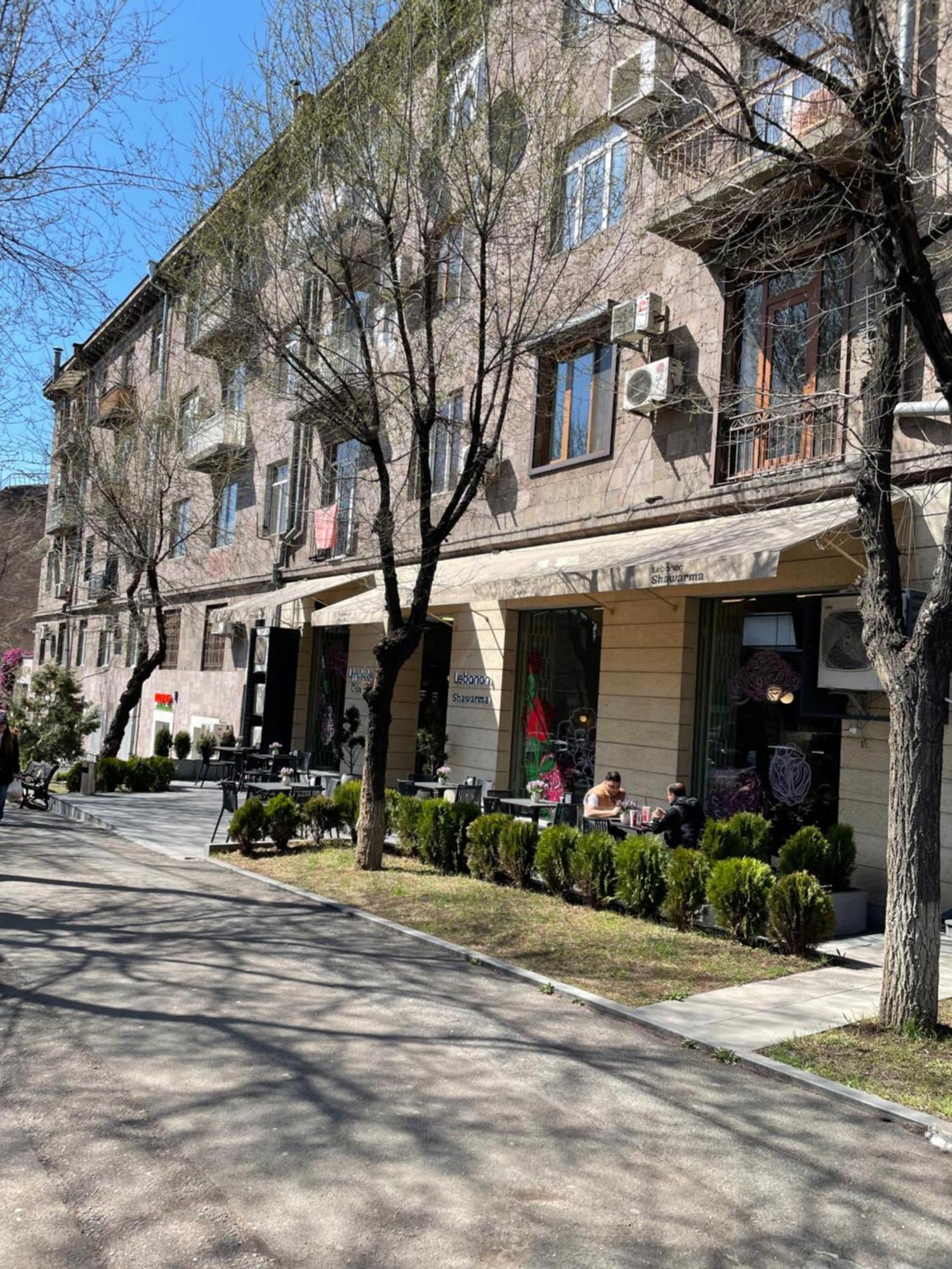 Komitas Apartement Yerevan Exterior foto